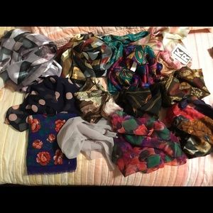 Scarf lot
